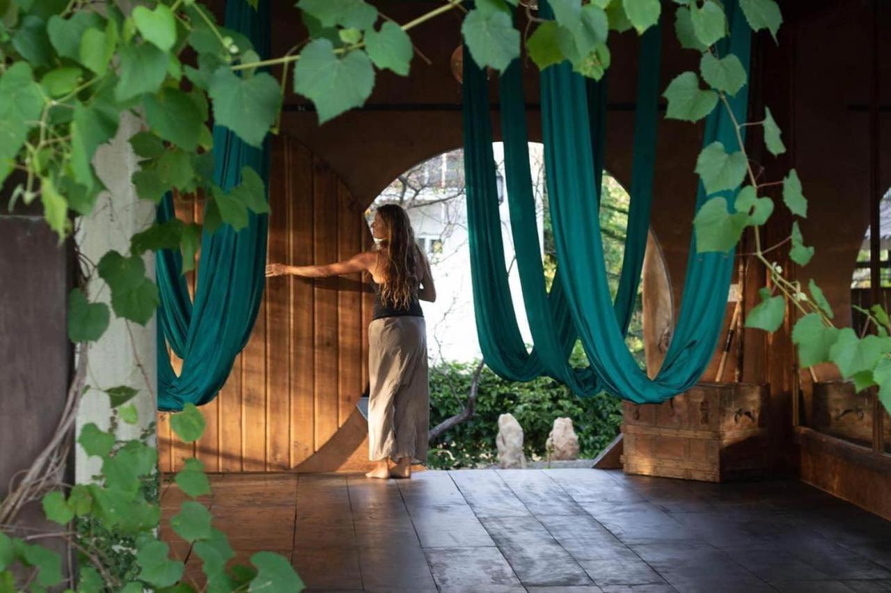Breathe Healing & Wellness Hotel Cambutal Exterior photo